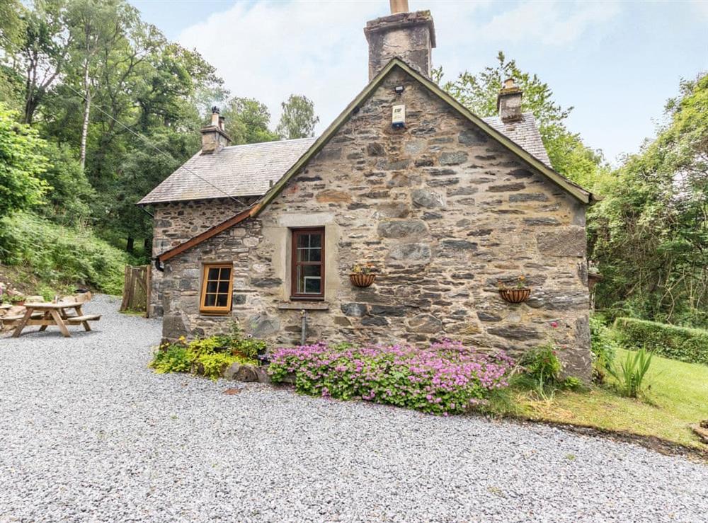 Parking at Grantully Cottage in Aberfeldy, Perthshire