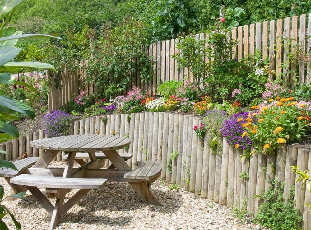 Additional garden seating area at Grapevine in Branscombe, Devon