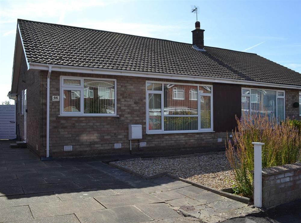 Delightful holiday home with driveway for parking at Grays Cottage in Bridlington, Yorkshire, North Humberside