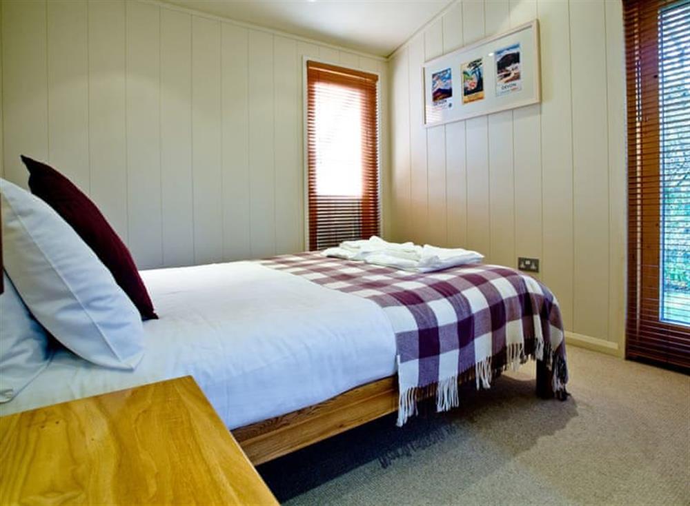 Double bedroom (photo 2) at 12 Indio Lake, 