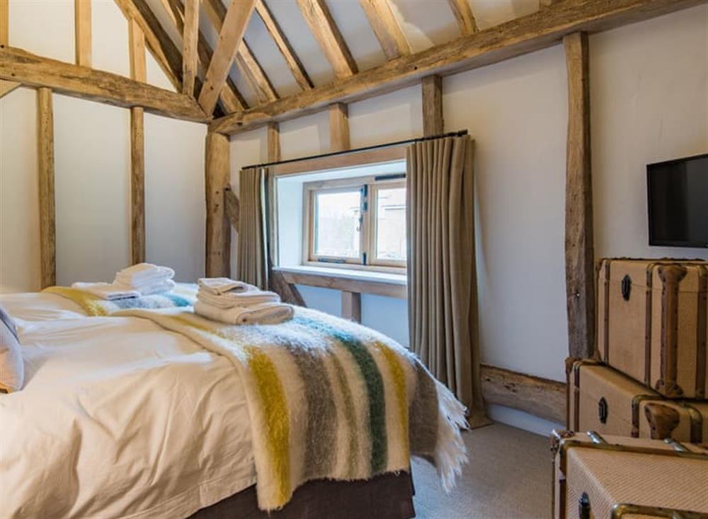 Double bedroom (photo 9) at Great Foxmoor Barn in Leith Hill, England