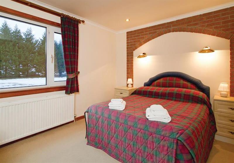 A bedoom in Oich View Cottage at Great Glen Cottages in Kinlochlochy, Inverness-shire