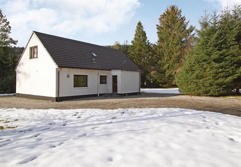 Snow on the ground in Struan Cottage at Great Glen Cottages in Kinlochlochy, Inverness-shire