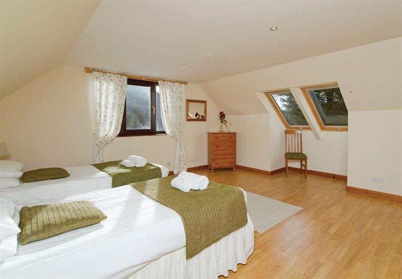 Twin bedroom in Struan Cottage at Great Glen Cottages in Kinlochlochy, Inverness-shire