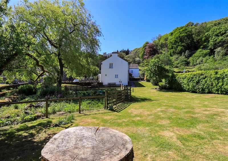 This is the setting of Great Hartbarrow Farm Cottage (photo 2) at Great Hartbarrow Farm Cottage, Cartmel Fell near Windermere