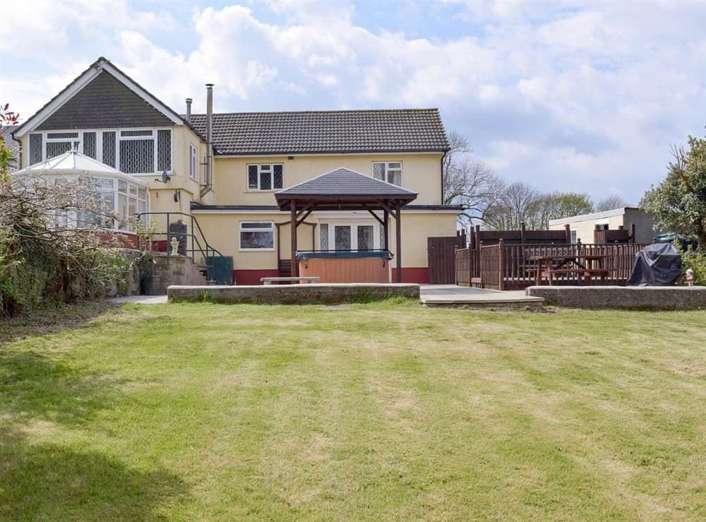 Attractive substantial holiday home at Green Haven in Narberth, Pembrokeshire, Dyfed