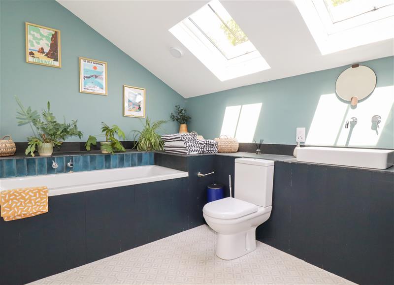 Bathroom at Greenbank, Bolingey near Perranporth