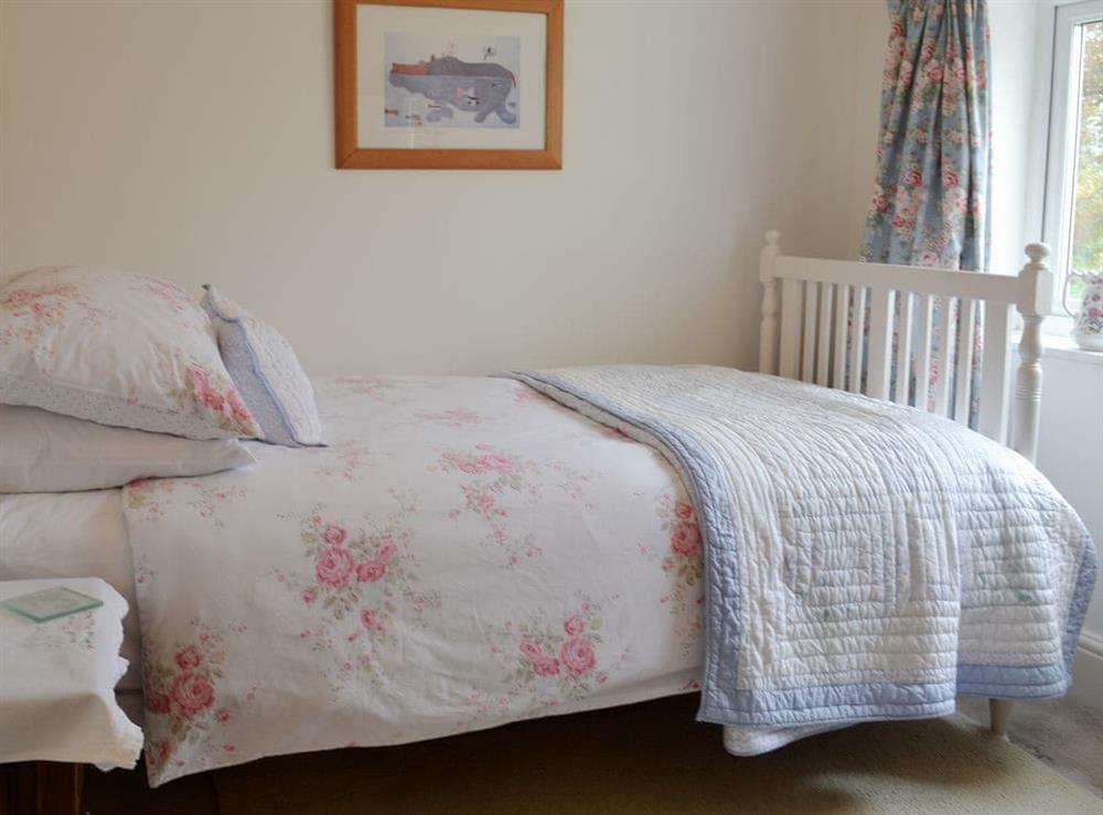 Cosy single bedroom at Greenbank Cottage in Downham Market, Norfolk