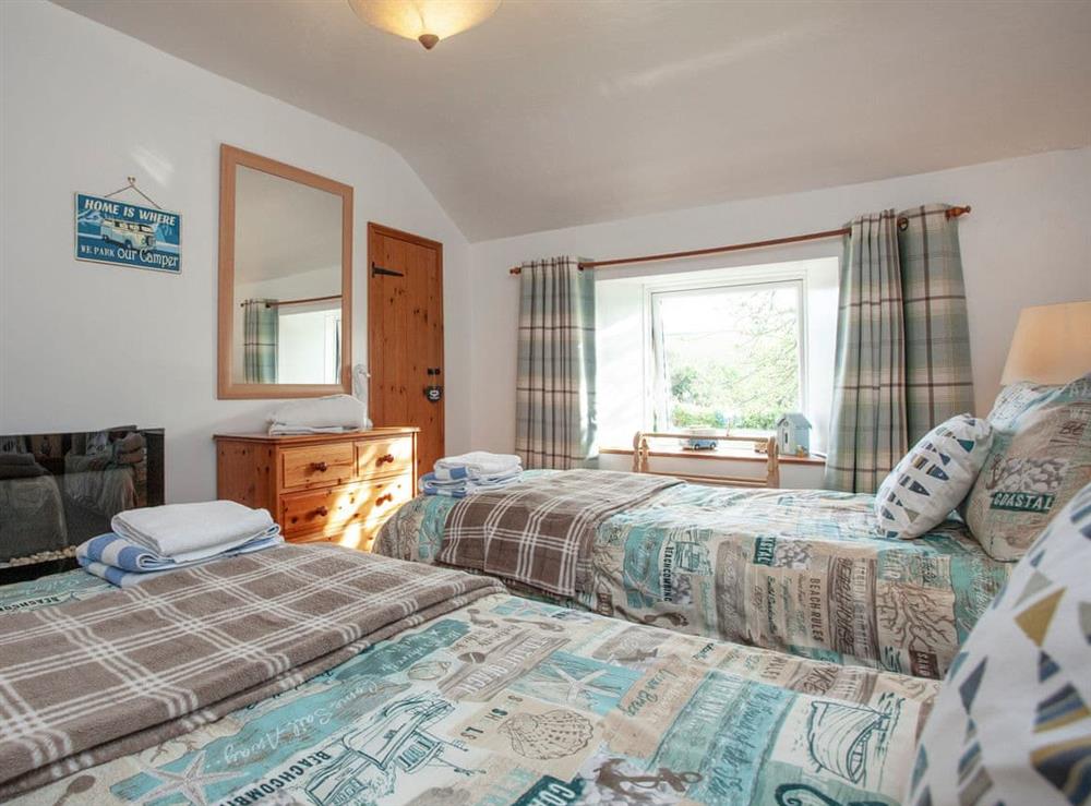 Twin bedroom (photo 2) at Greenbank Farm in Nanpean, near St Austell, Cornwall