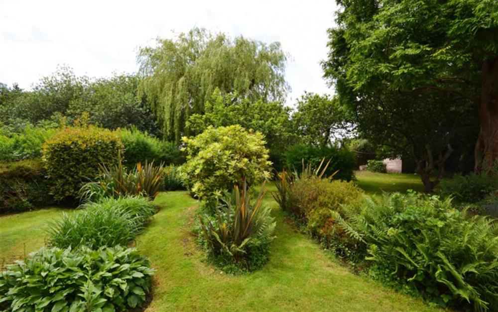 Garden (photo 2) at Greencroft Annexe in Lymington