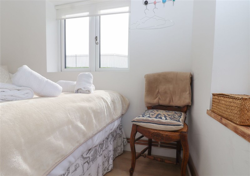 This is a bedroom (photo 8) at Greengates, Camber