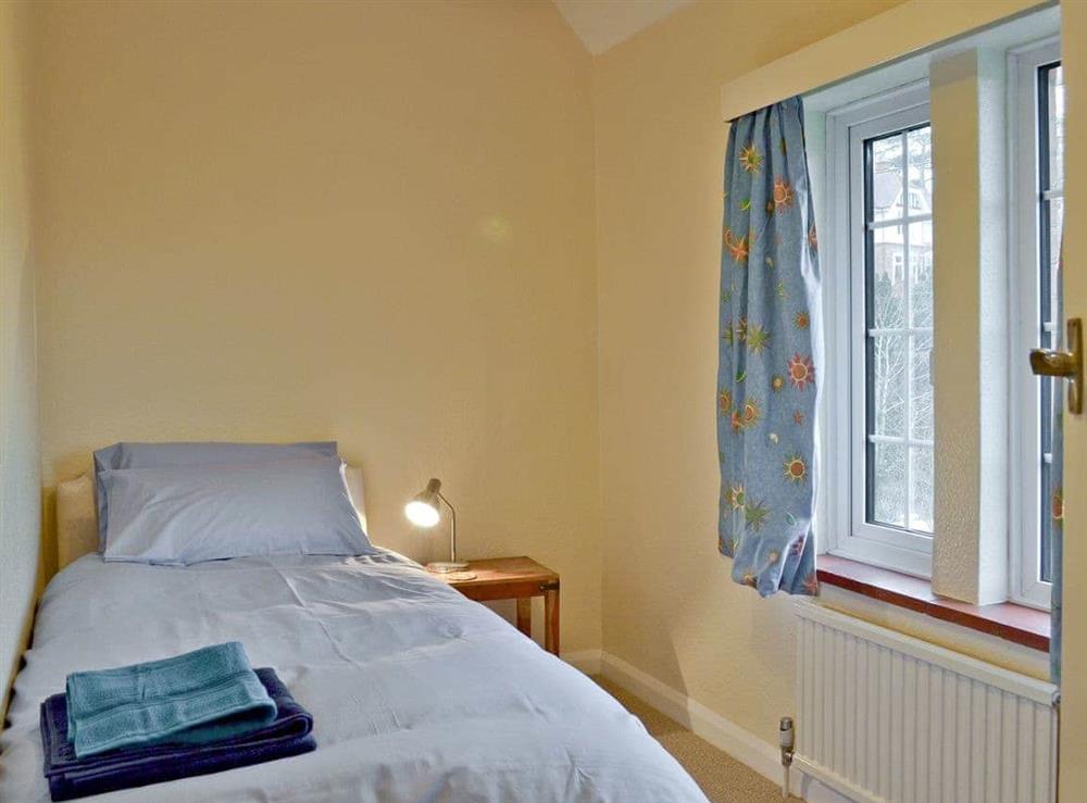 Relaxing single bedroom at Greenhedges in Budleigh Salterton, Devon