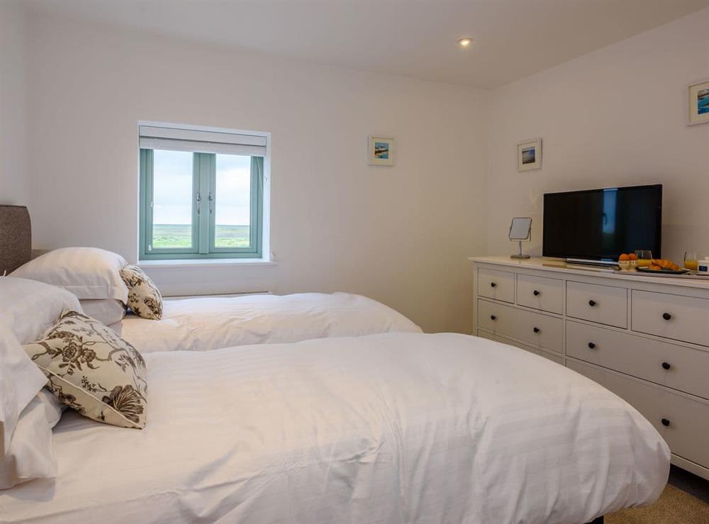 Twin bedroom at Greenrush in Blakeney, near Holt, Norfolk