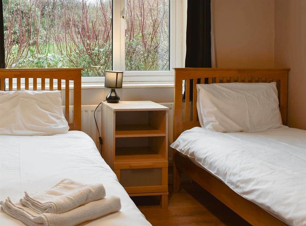 Twin bedroom at Greensleeves in Llanfairynghornwy, Anglesey, Gwynedd