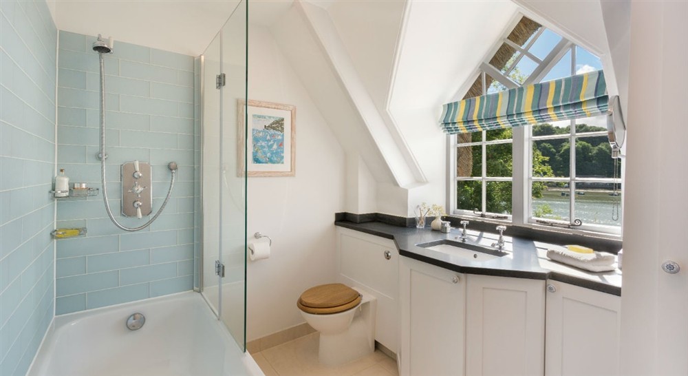 The light, bright upstairs bathroom at Greenway Ferry Cottage in Nr Brixham, Devon