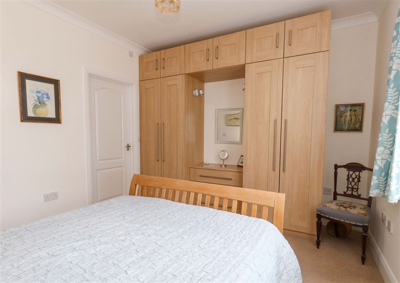 A bedroom in Greenwell (photo 3) at Greenwell, Weymouth