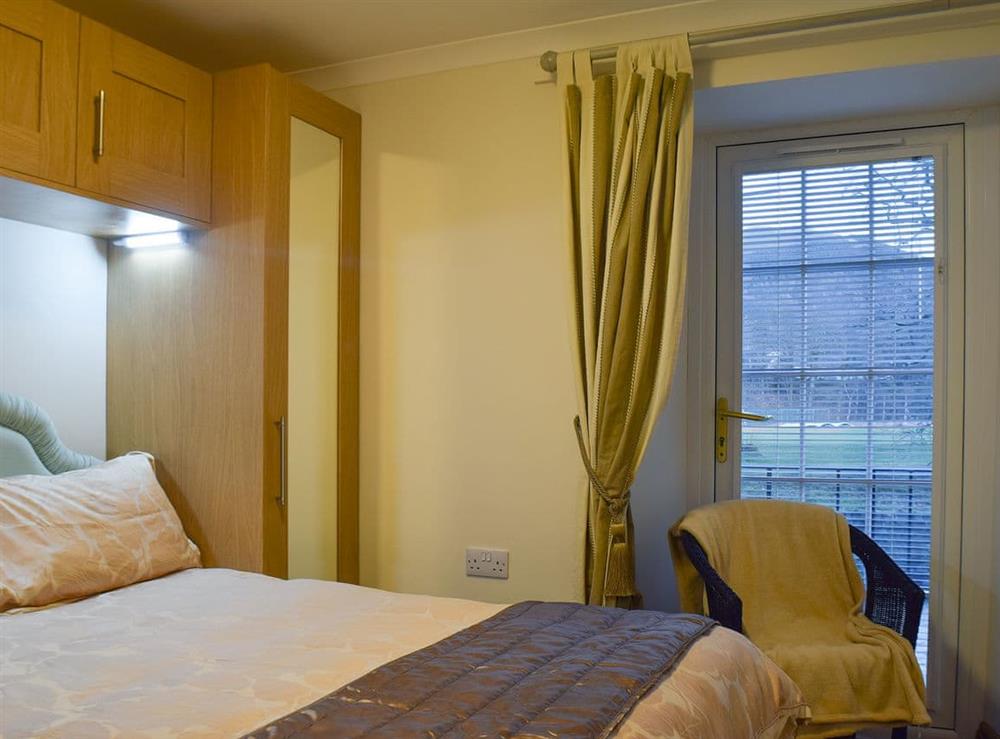Cosy and romantic double bedroom at Greta Side Court Apartments no 2 in Keswick, Cumbria