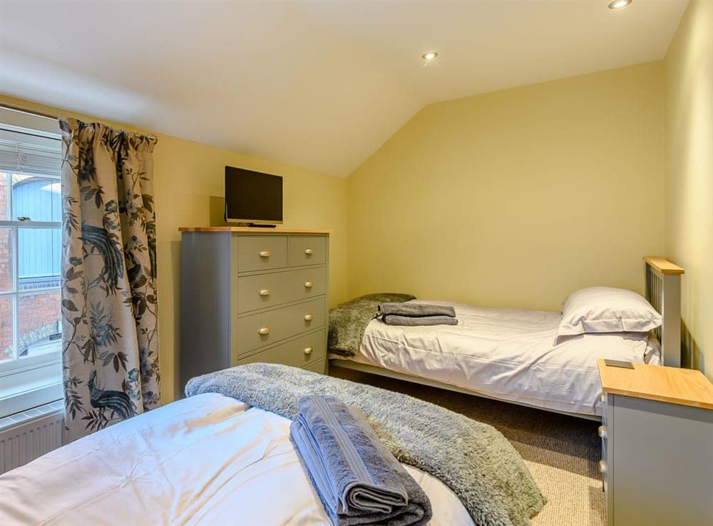 Twin bedroom (photo 3) at Greyhound Cottage in Louth, Lincolnshire