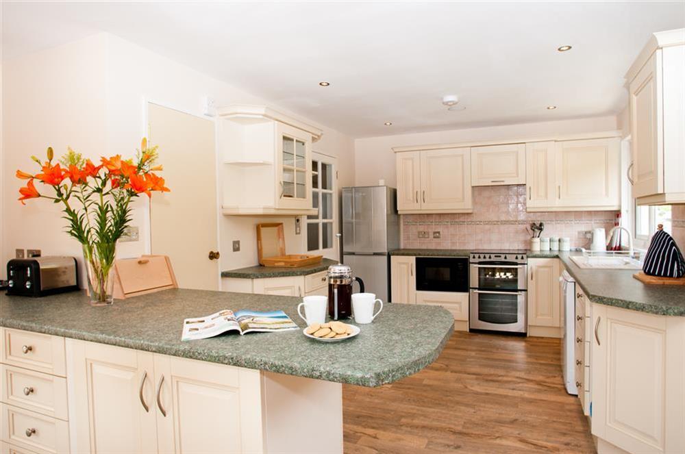 Large open-plan and modern fitted kitchen at Greystone in Hope Cove, Kingsbridge