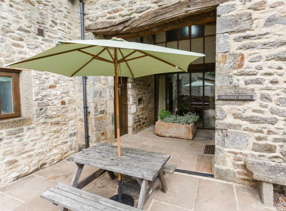 Sitting out area at Grisedale Barn in Threshfield, near Grassington, North Yorkshire