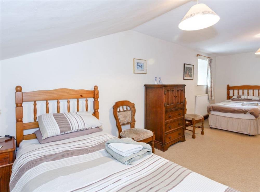 Twin bedroom at Grisedale Barn in Threshfield, near Grassington, North Yorkshire