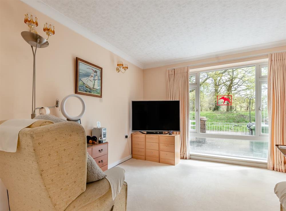 Sitting room at Grooms Cottage in Westbury-on-Severn, Gloucestershire