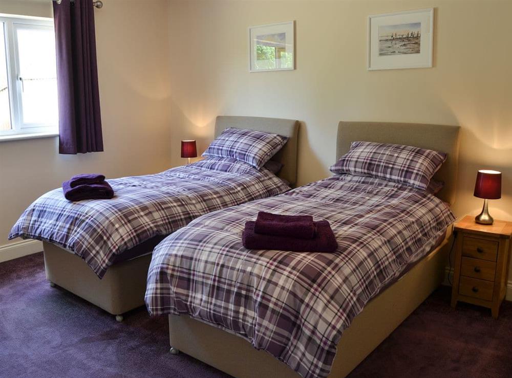 Twin bedroom at Grove Bungalow in Dallinghoo, near Woodbridge, Suffolk