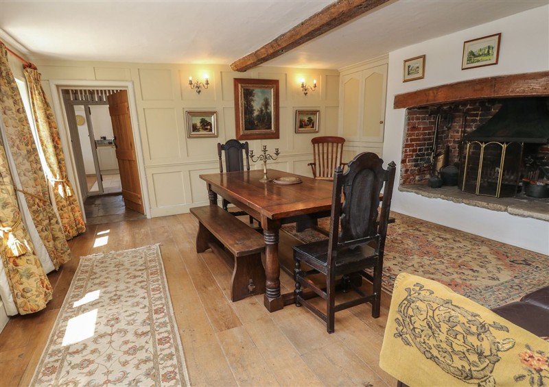 The living area at Guildford Farmhouse, Havenstreet near Newport
