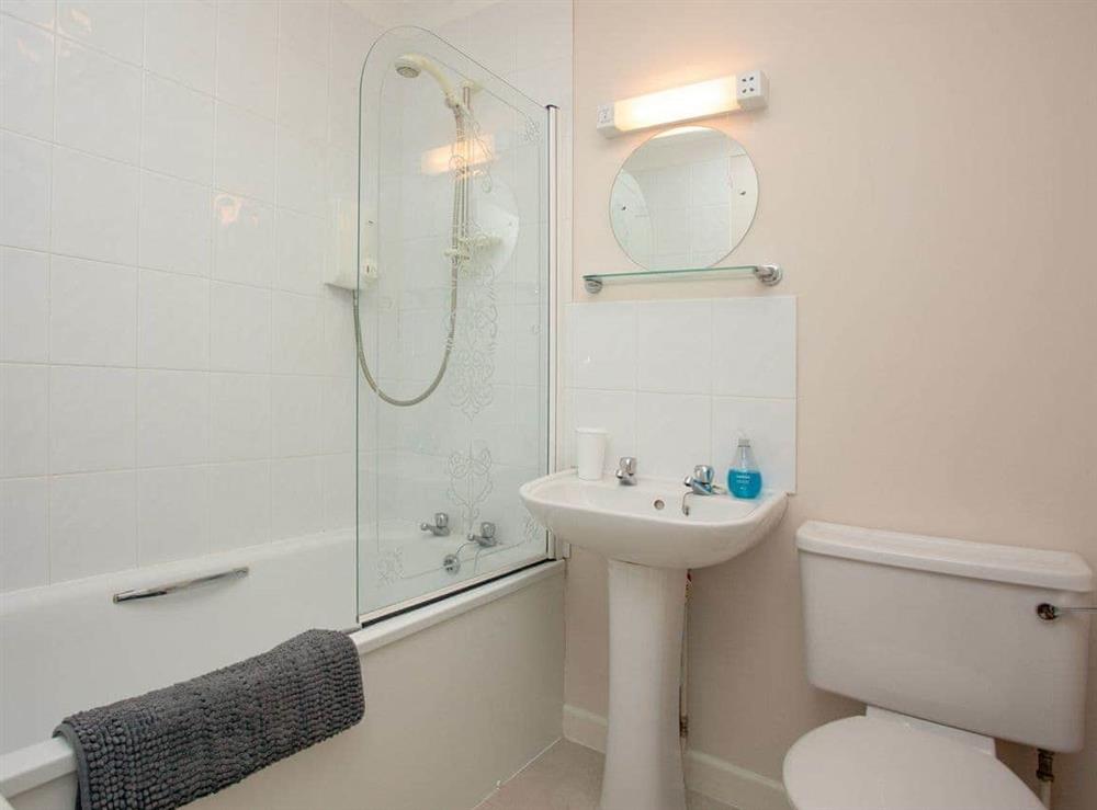 Bathroom at Gull Cottage in Falmouth, Cornwall
