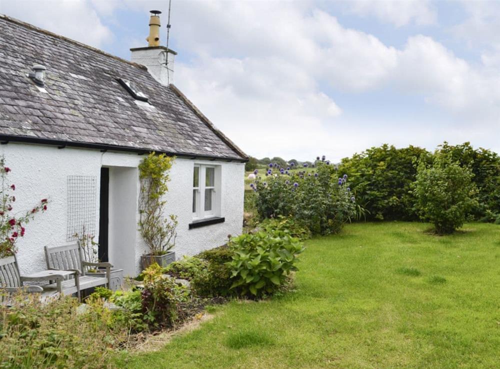 Stunning cottage with picturesque views at Gullieside Cottage in Kirkandrews, near Kirkcudbright, Kirkcudbrightshire