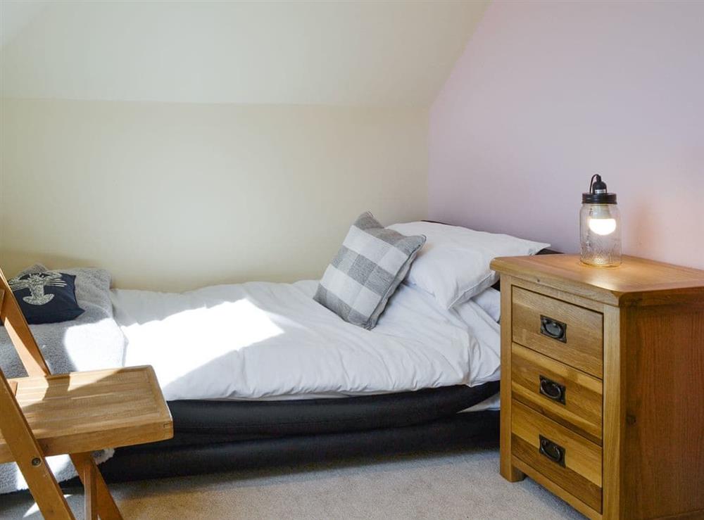 Cosy single bedroom at Gullsway in Glencaple, near Dumfries, Dumfriesshire