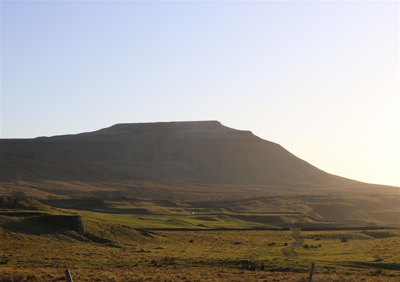 The setting around Gunner Lodge