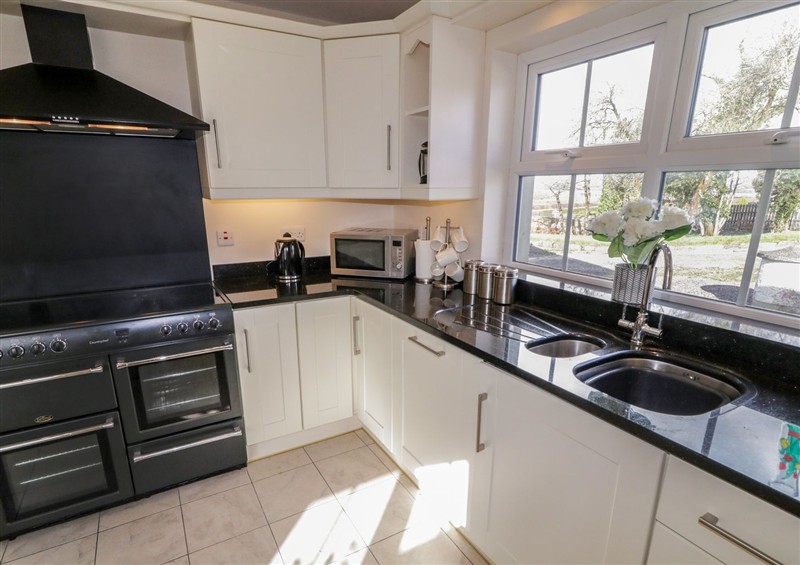 The kitchen (photo 3) at Gunns Cottage, Enniskillen
