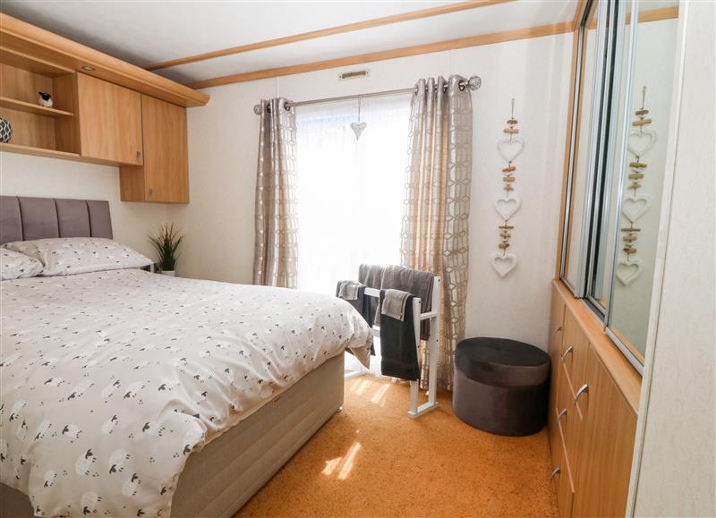 One of the 2 bedrooms (photo 2) at Gwel Y Mor, Nasareth near Caernarfon