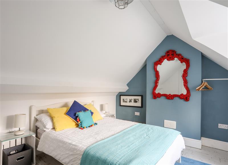 One of the bedrooms (photo 4) at Gweldon Topsail, Borth-y-Gest near Porthmadog