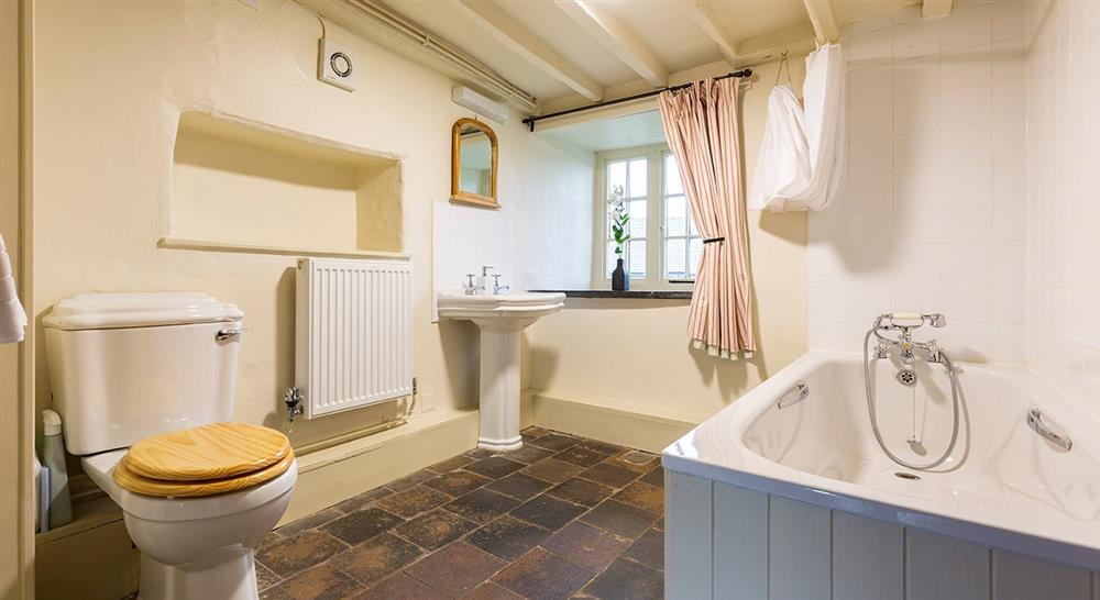 The bathroom at Gwernouau Cottage in Betws-y-coed, Gwynedd