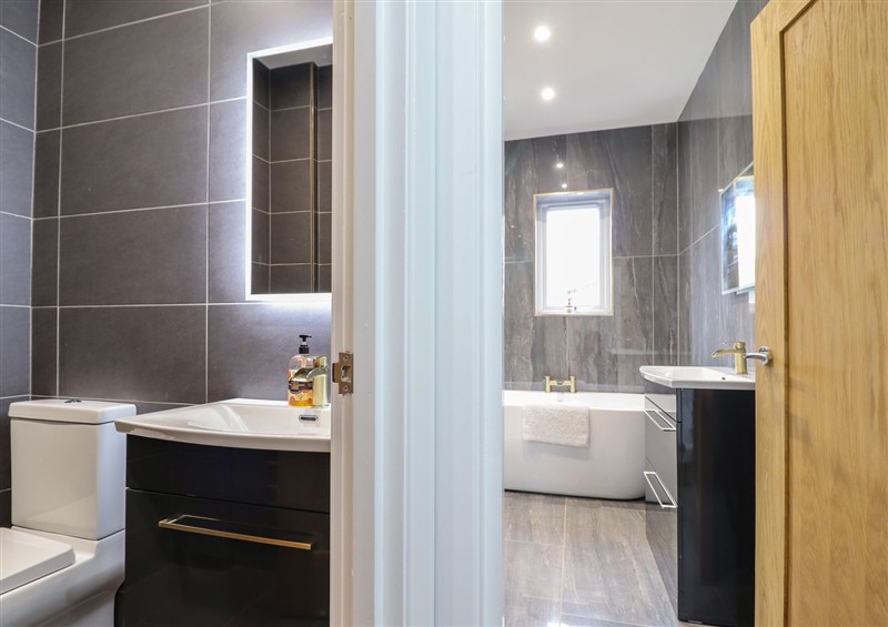 Bathroom (photo 2) at Gwydyr Bach 1, Llanrwst