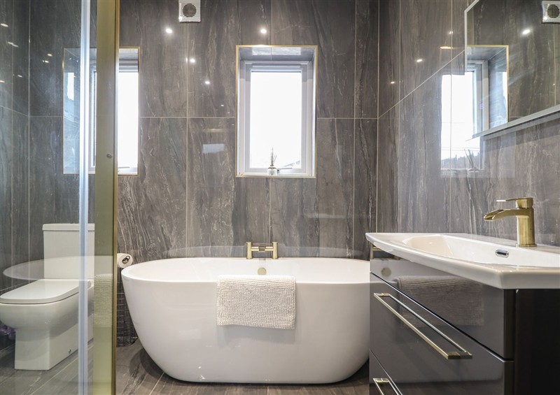 The bathroom at Gwydyr Bach 1, Llanrwst