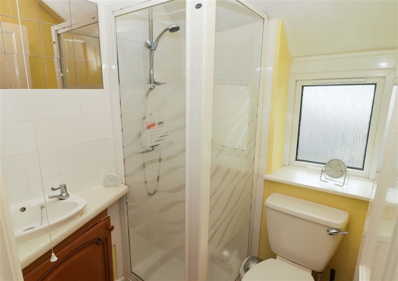 Bathroom at Gwylan Maisonette, Tenby