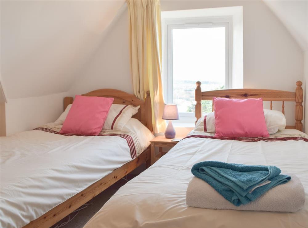 Double bedroom (photo 9) at Gwylan Maisonette in Tenby, Dyfed