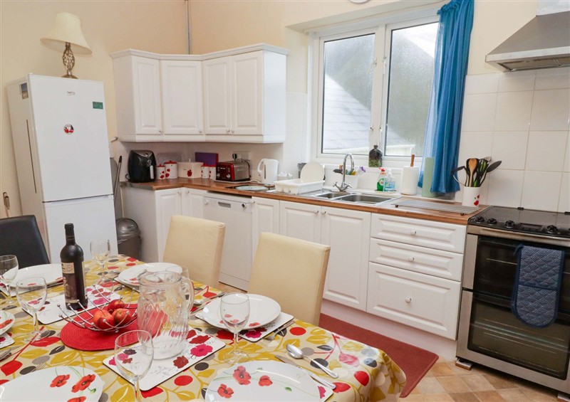 The kitchen at Gwylan Maisonette, Tenby