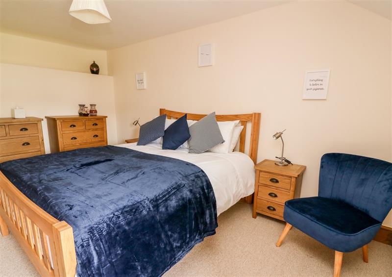 Double bedroom (photo 4) at Gwynfa, Capel Iwan near Newcastle Emlyn, Dyfed