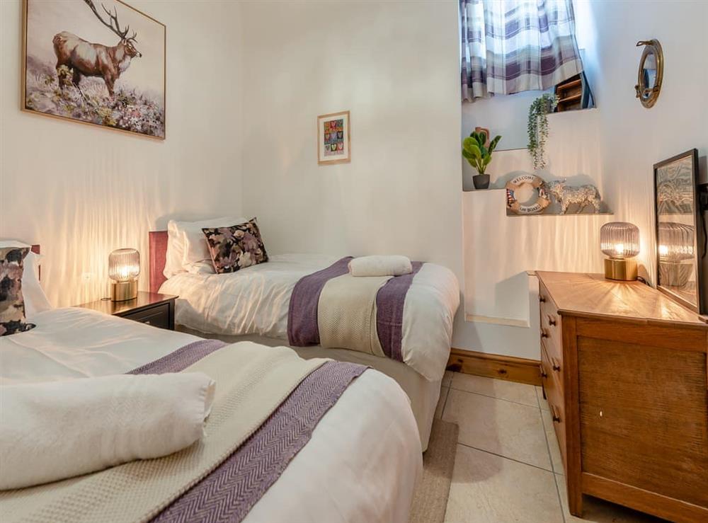 Twin bedroom at Gwynfor in New Quay, Dyfed