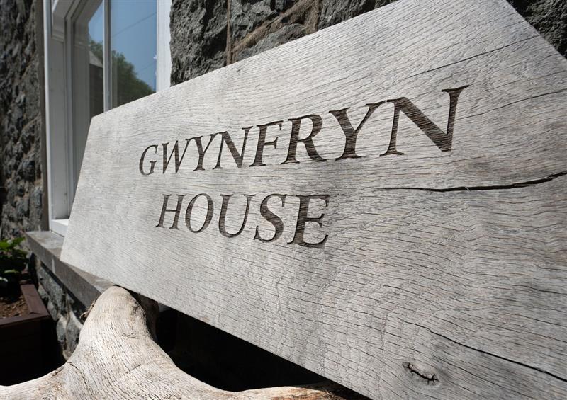 Enjoy the garden at Gwynfryn House, Llanbedr