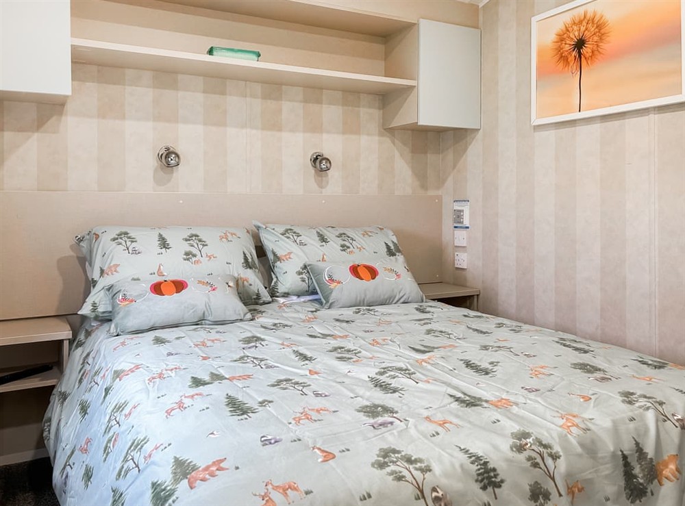 Double bedroom (photo 2) at H and D Greenan Village in Ayr, Ayrshire