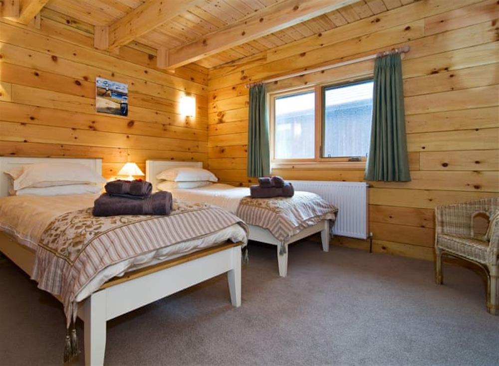 Twin bedroom (photo 2) at Hadleigh Lodge in Padstow & Wadebridge, North Cornwall