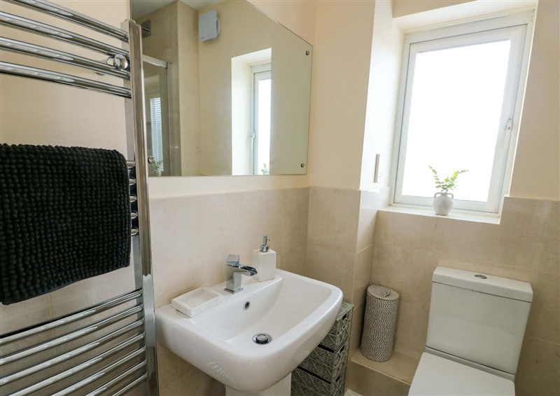 This is the bathroom at Hafan Rhos, Rhos-On-Sea