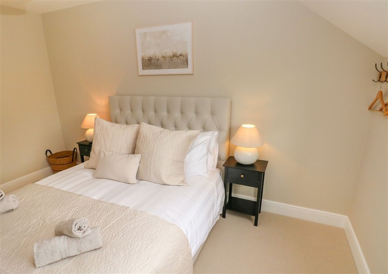 One of the 3 bedrooms (photo 4) at Hafan Y Gof, Cenarth