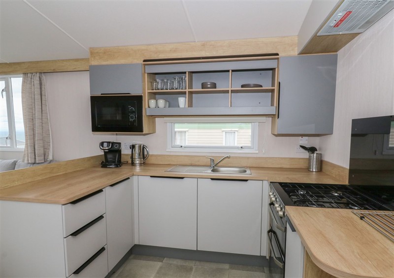 The kitchen at Hafan Y Mor - Haven of the Sea, Aberporth