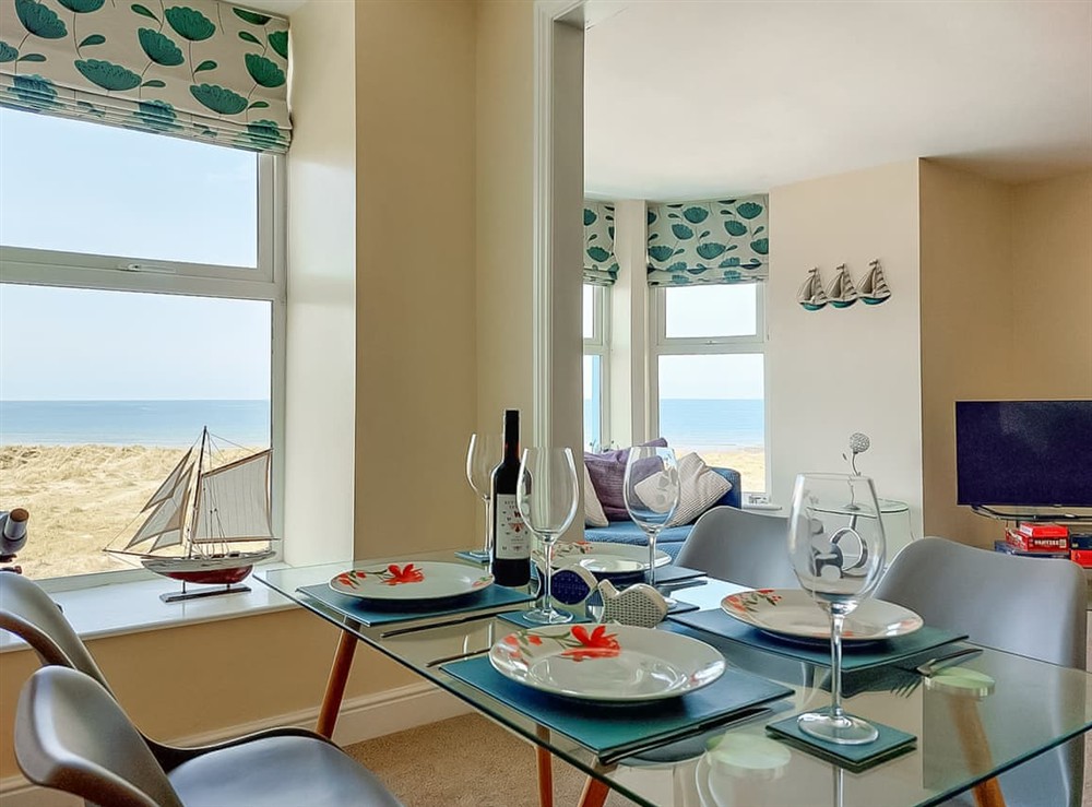Dining Area at Hafan Y Traeth in Barmouth, Gwynedd